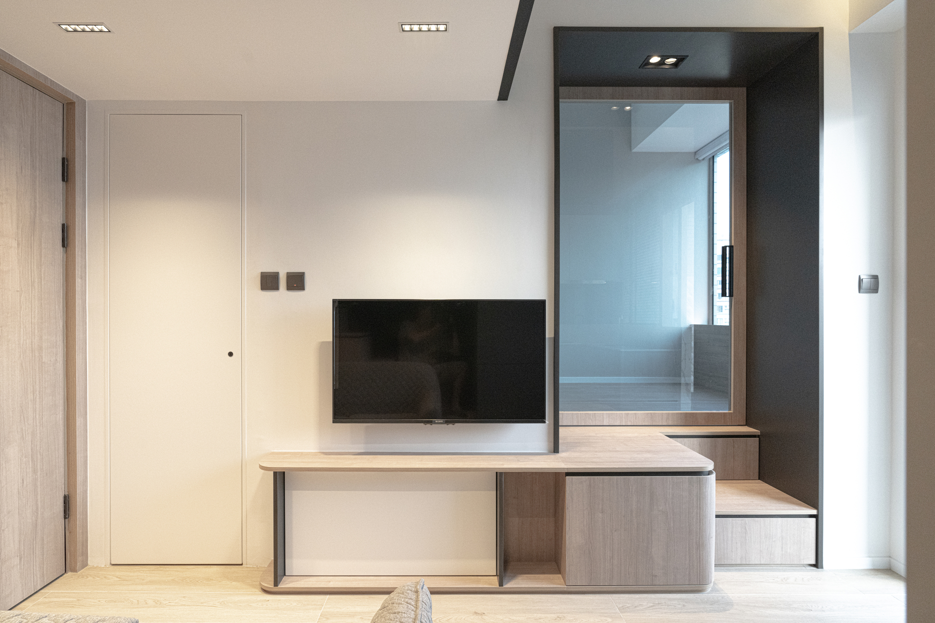 麥嘉倫 - our interiors ltd. - One New York