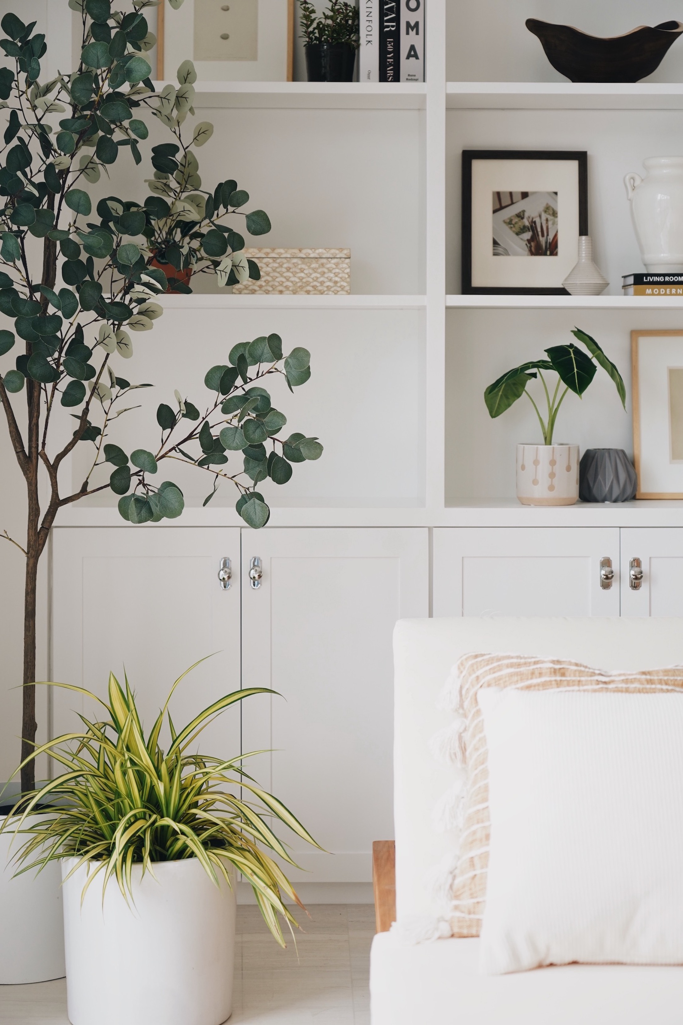 MJ - Common Room Home & Living - De Yucca
